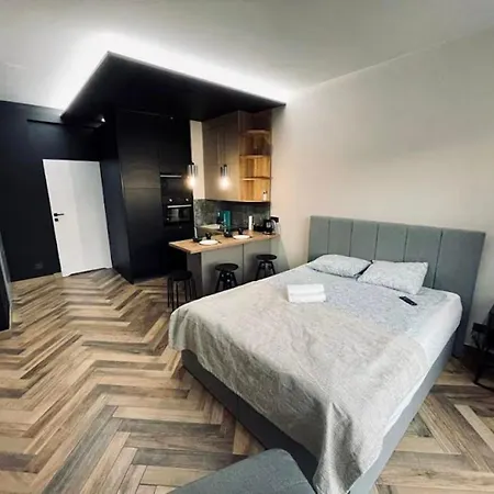 M16 Drobnera Apartament *