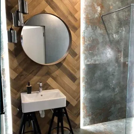 M16 Drobnera Apartament *